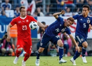 爱游戏在线登录-阿贾克斯掀翻对手！实现逆袭