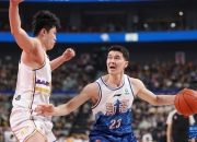 爱游戏-新疆队主场不敌对手，遭遇连败厄运