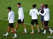 爱游戏app-关于马赛后卫线稳固，备战巴黎圣日耳曼的比赛的信息