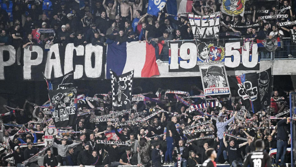 包含圣埃蒂安主场大败,里昂持续高歌的词条 包含圣埃蒂安主场大败,里昂持续高歌的词条