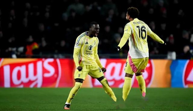 包含尤文图斯惨遭淘汰，无缘欧冠决赛的词条