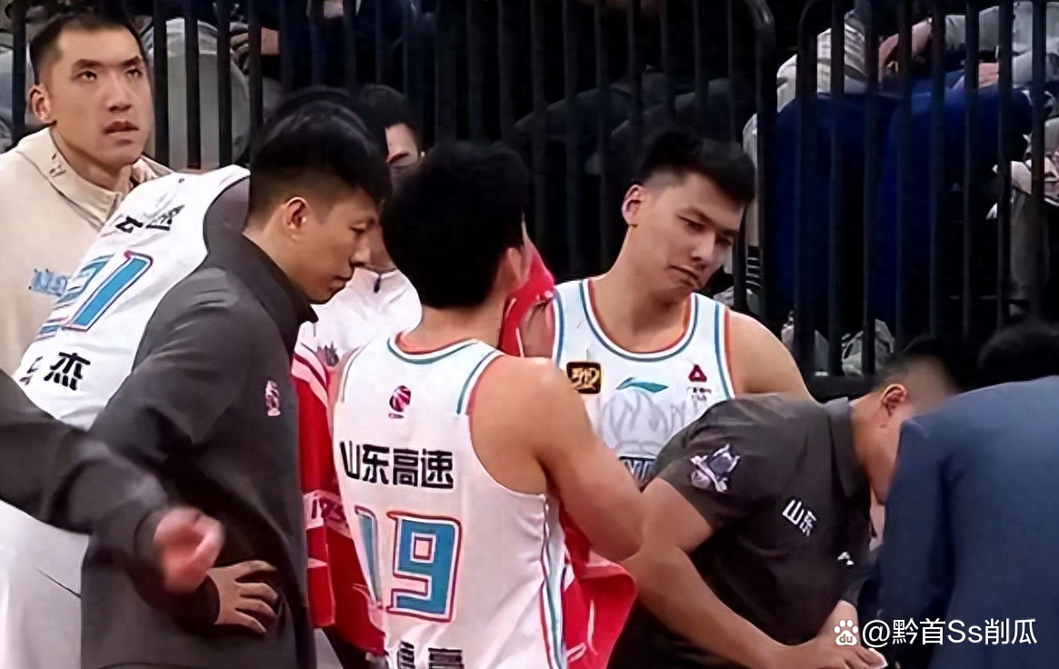 福建男篮不敌北京首钢,遭遇困境的简单介绍 福建男篮不敌北京首钢,遭遇困境的简单介绍