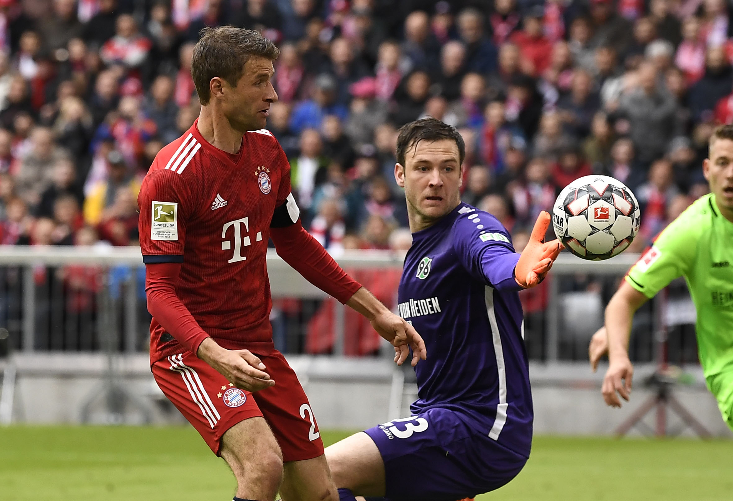 汉诺威队目前排名前列,期待接下来的比赛 汉诺威队目前排名前列,期待接下来的比赛