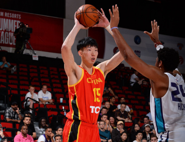 湖北男篮团结协作,抢得比赛胜利,实力超群 湖北男篮团结协作,抢得比赛胜利,实力超群