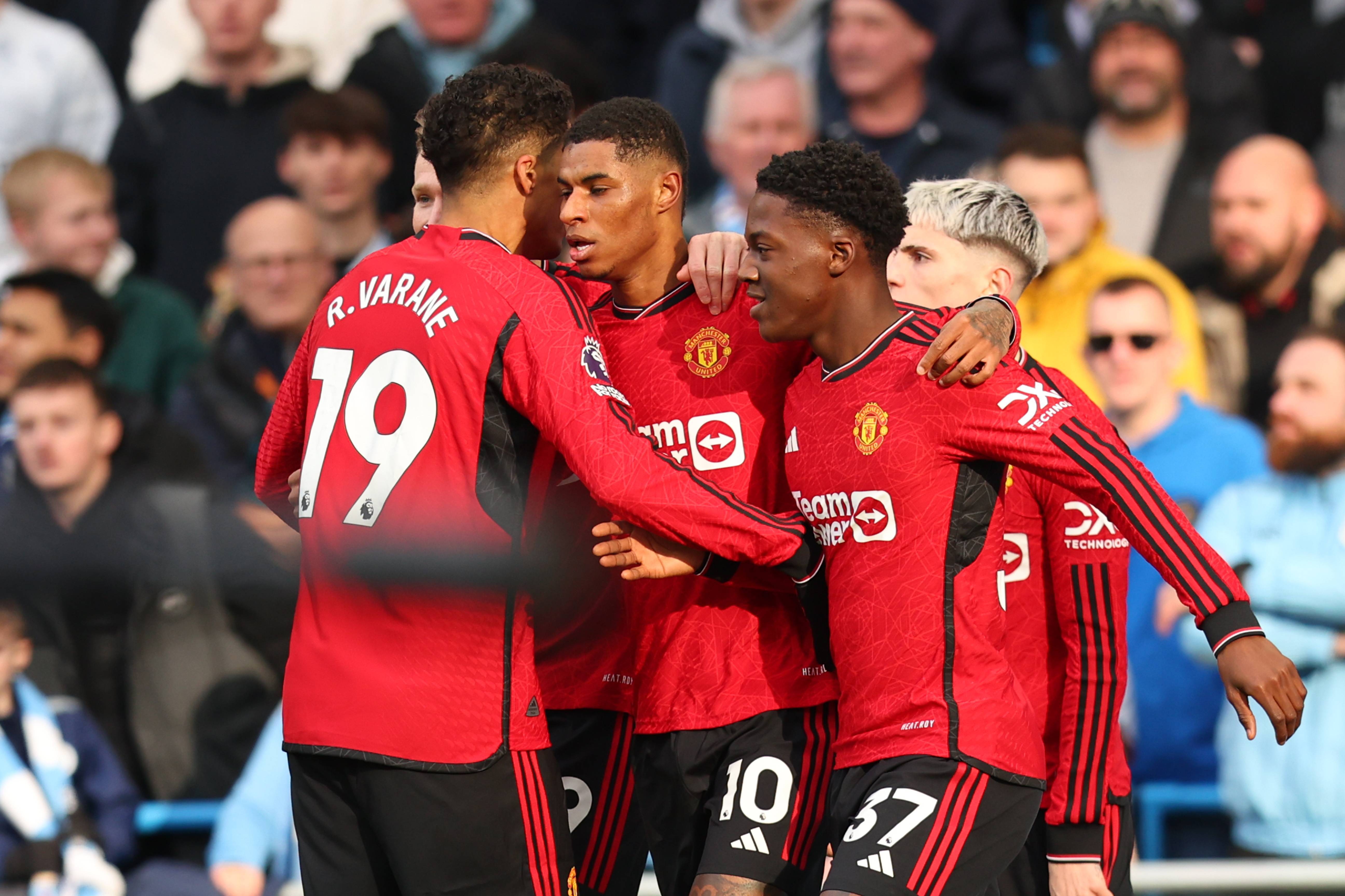 英超强队风采:赛场激战令人心跳不已的简单介绍 英超强队风采:赛场激战令人心跳不已的简单介绍