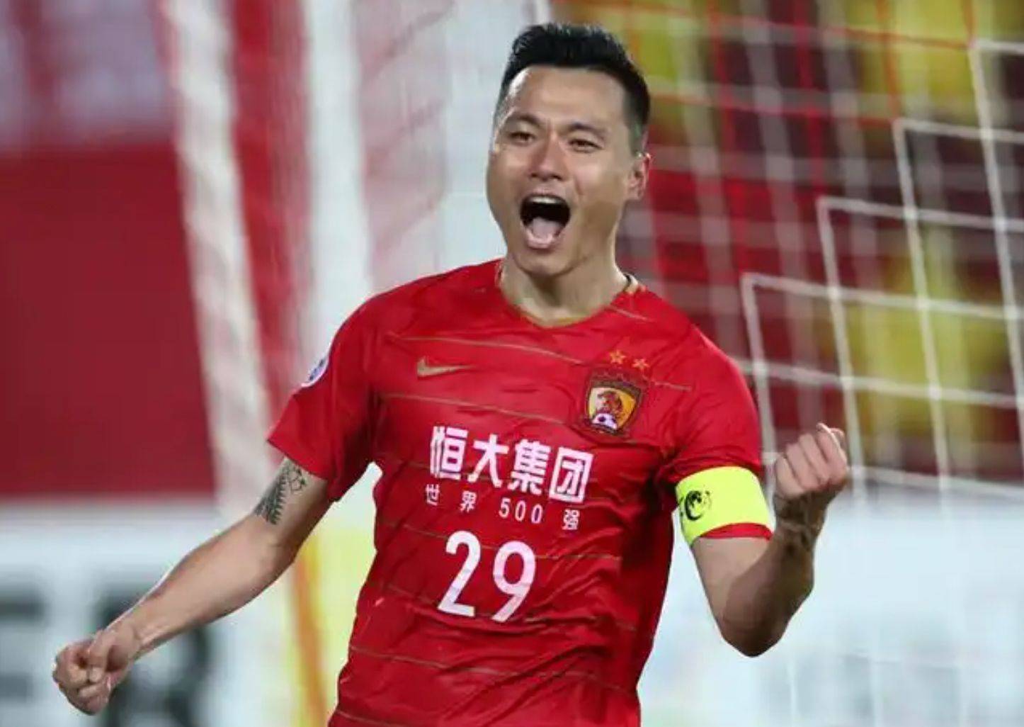 广州恒大胜难求,球队铁腰或出战下轮 广州恒大胜难求,球队铁腰或出战下轮