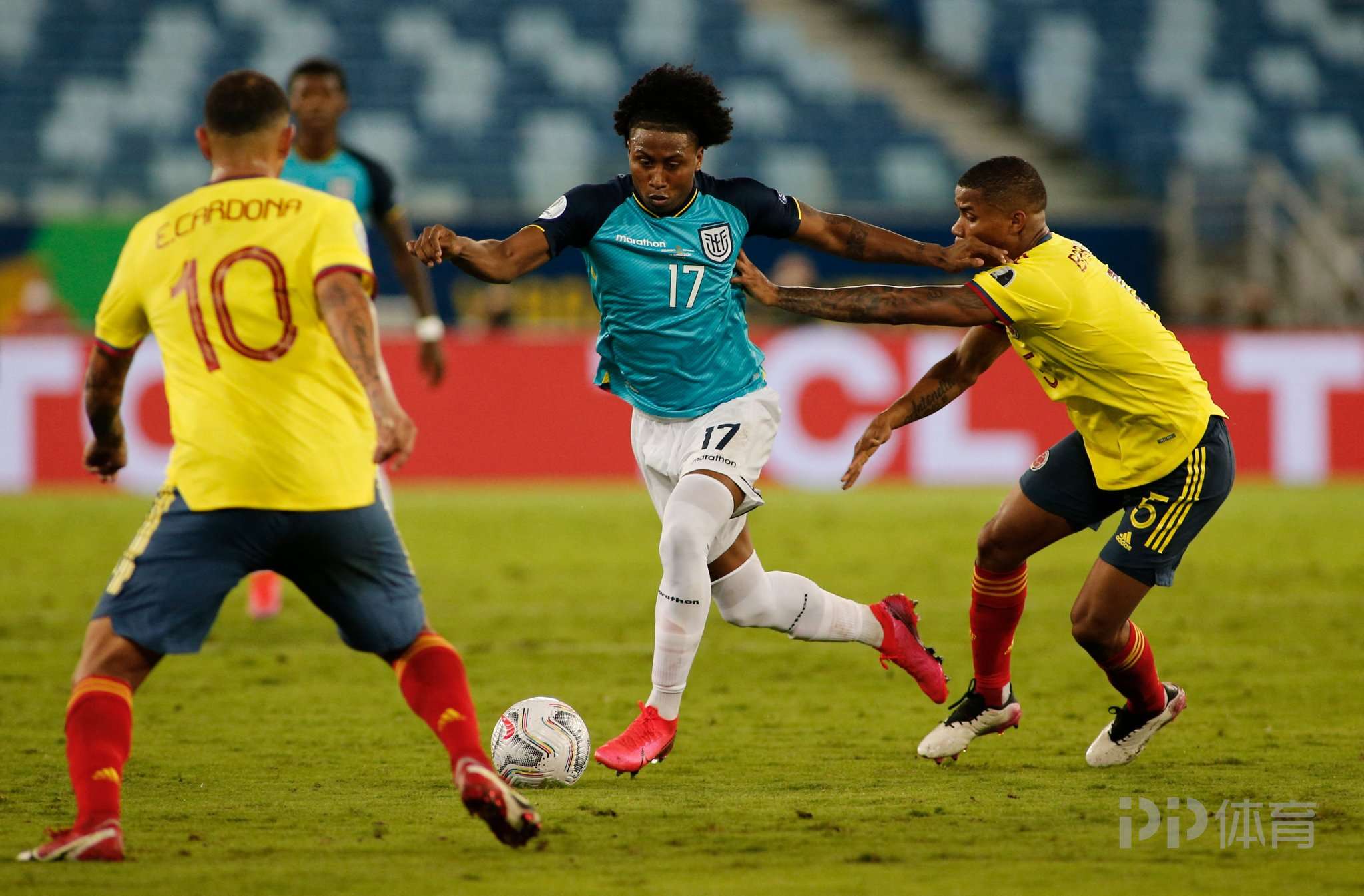 塞尔维亚击败厄瓜多尔，实力强大领跑小组！