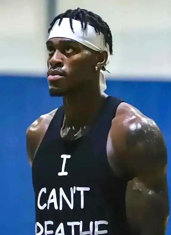 彪形大汉展现威力,欧预赛实力碾压! 彪形大汉展现威力,欧预赛实力碾压!