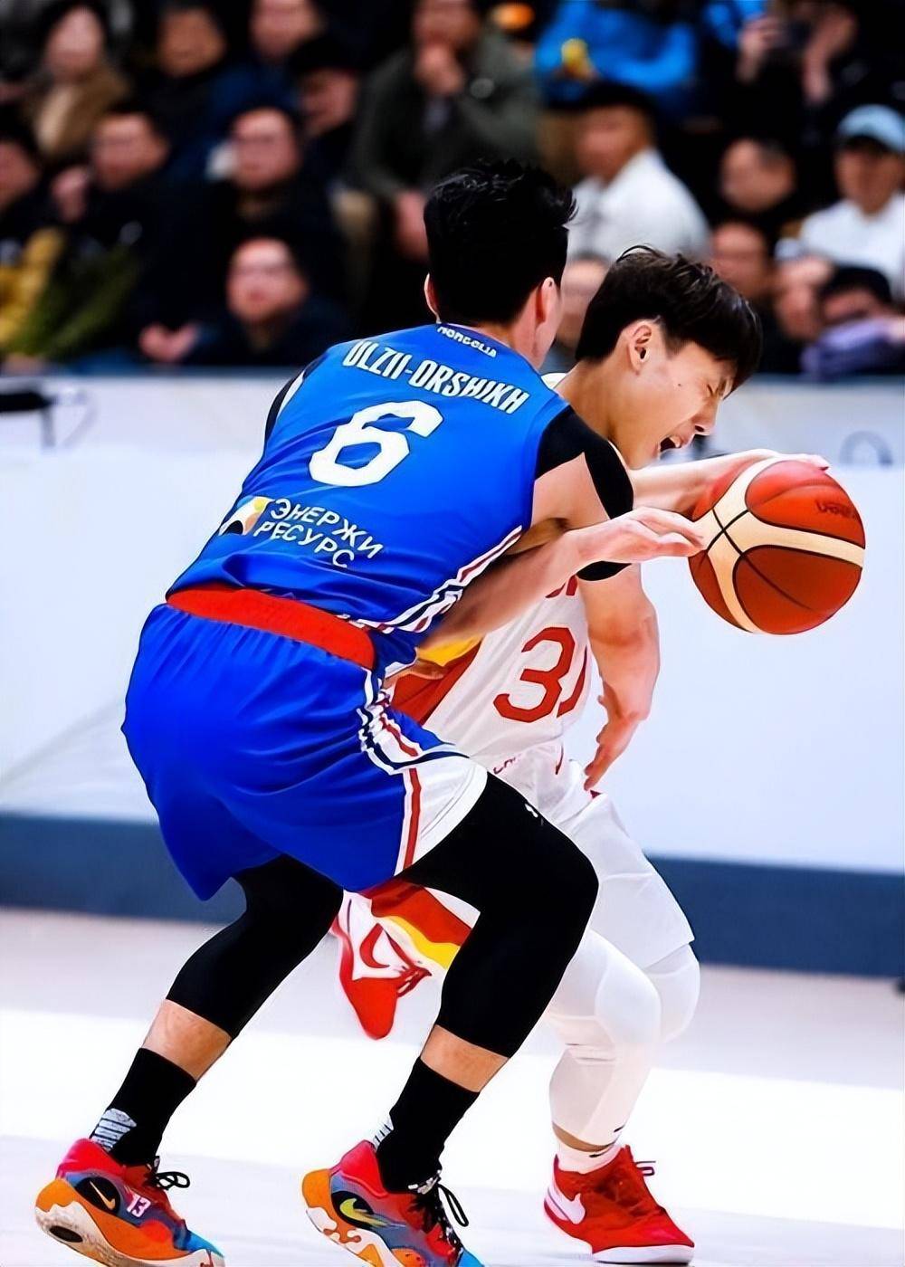 苦战奋斗,球队总能挺身而出 苦战奋斗,球队总能挺身而出