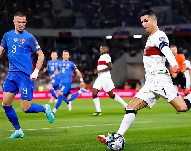 关于欧预赛竞争激烈热闹,各队抢夺胜利积分的信息 关于欧预赛竞争激烈热闹,各队抢夺胜利积分的信息