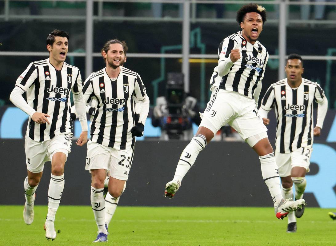 关于尤文图斯中场组织严密,让对手束手无策的信息 关于尤文图斯中场组织严密,让对手束手无策的信息