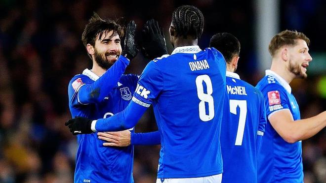 温布利之战，阿森纳对阵埃弗顿，谁主沉浮？