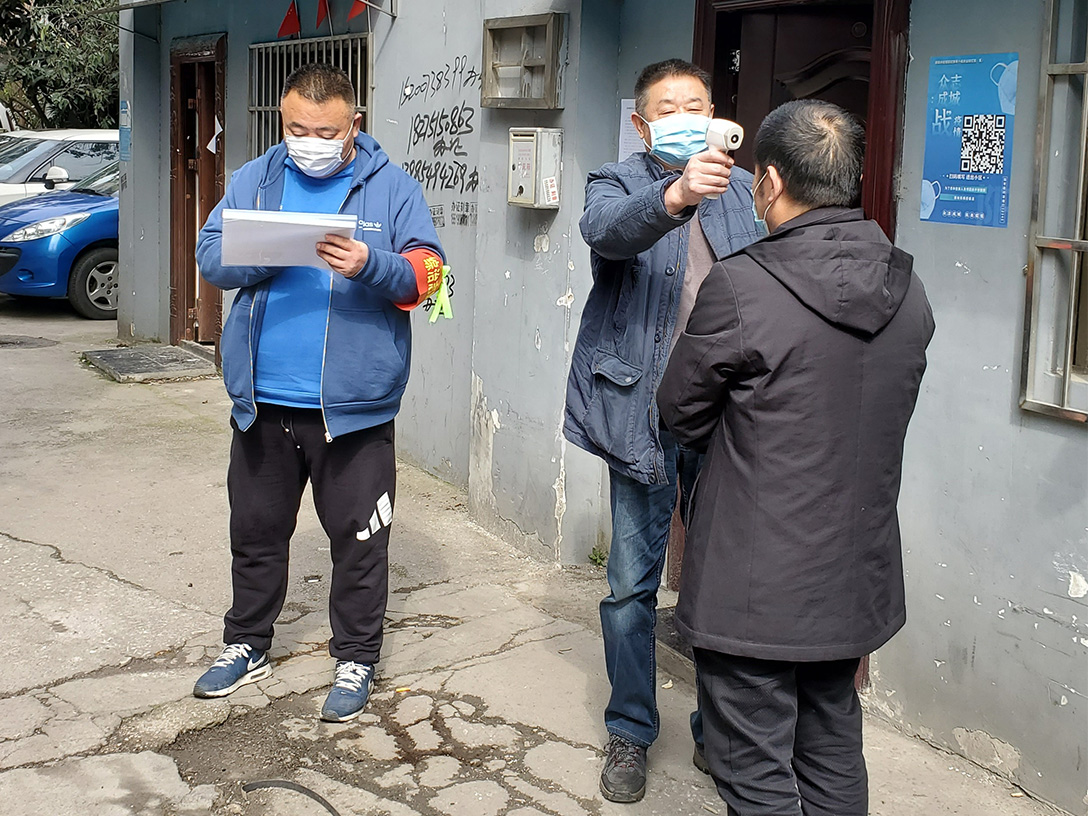 守土有责护守绿茵场抓住胜利 守土有责护守绿茵场抓住胜利