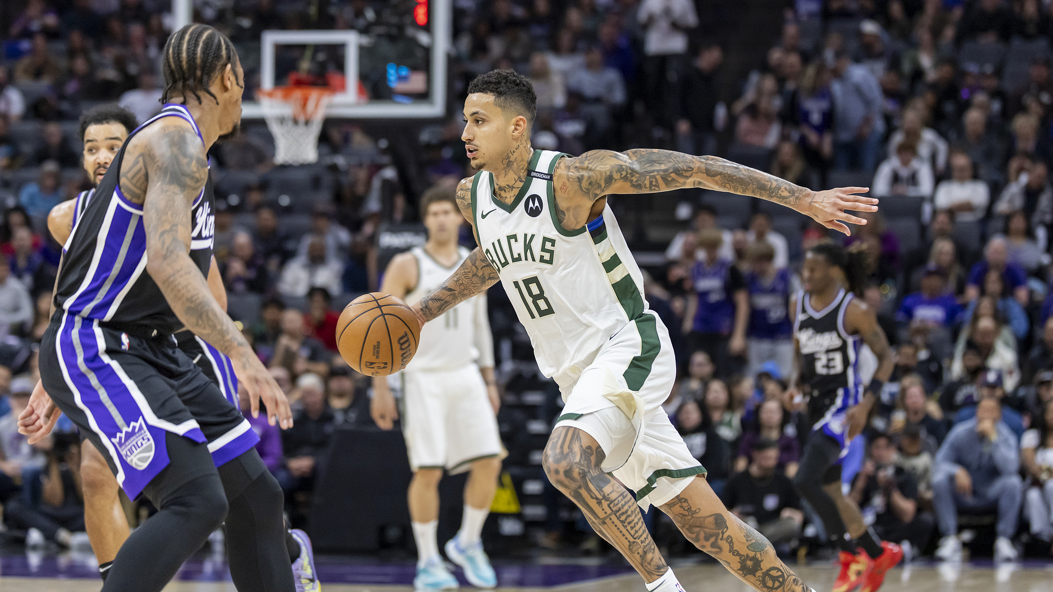 关于雄鹿力克国王,字母哥砍下38分!的信息 关于雄鹿力克国王,字母哥砍下38分!的信息