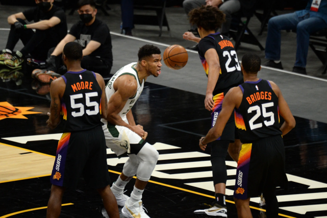 热火逼平雄鹿,战局再度胶着 热火逼平雄鹿,战局再度胶着