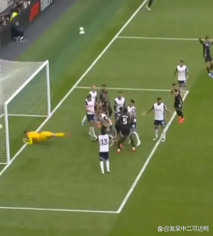 热刺迎来新生代球员突起,斯特林获赞 热刺迎来新生代球员突起,斯特林获赞