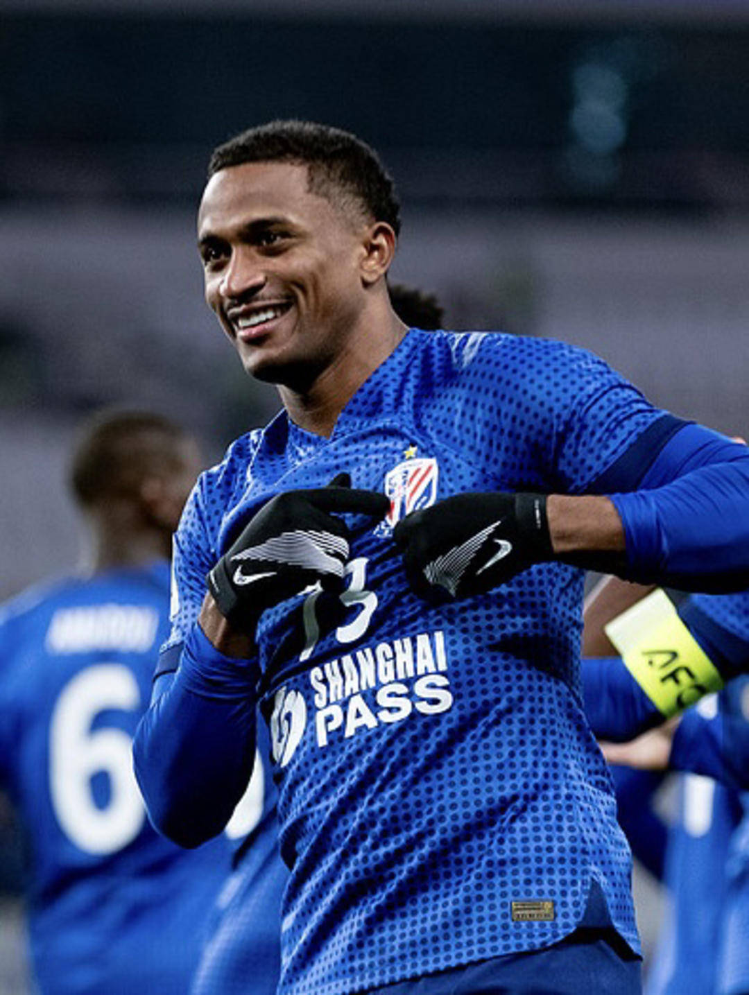 申花中场大将因伤缺席比赛,或将影响球队状态的简单介绍 申花中场大将因伤缺席比赛,或将影响球队状态的简单介绍