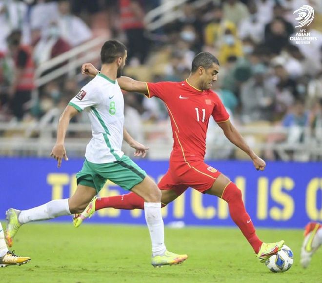 包含东欧劲旅连续击败对手，傲视群雄的词条