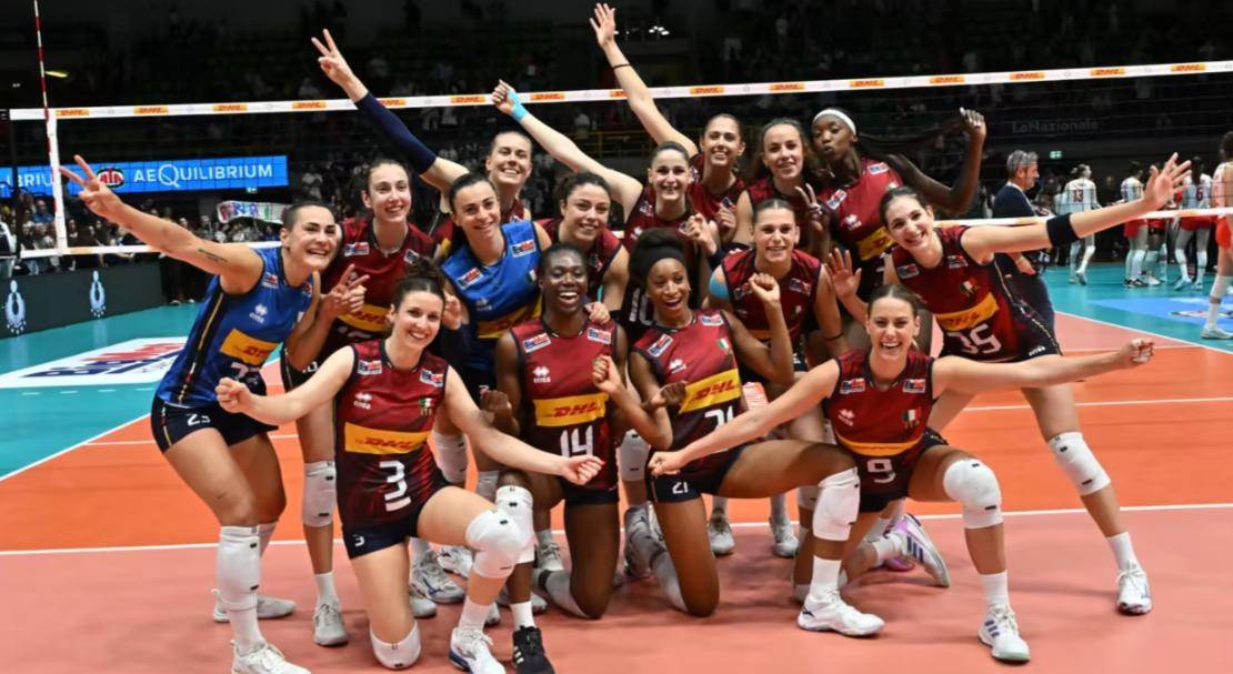 意大利排球队合力作战,晋级四强的简单介绍 意大利排球队合力作战,晋级四强的简单介绍